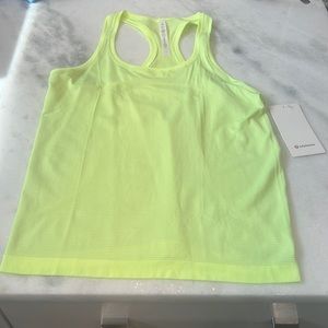 Lululemon Swiftly Tech Razerback 2.0